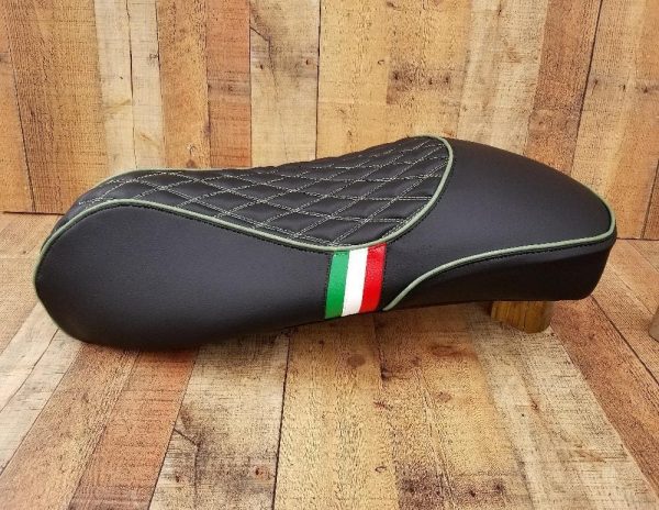 Vespa GTS EuroGel Sei Giorni Sport Saddle Diamond Seat Cover For Sale